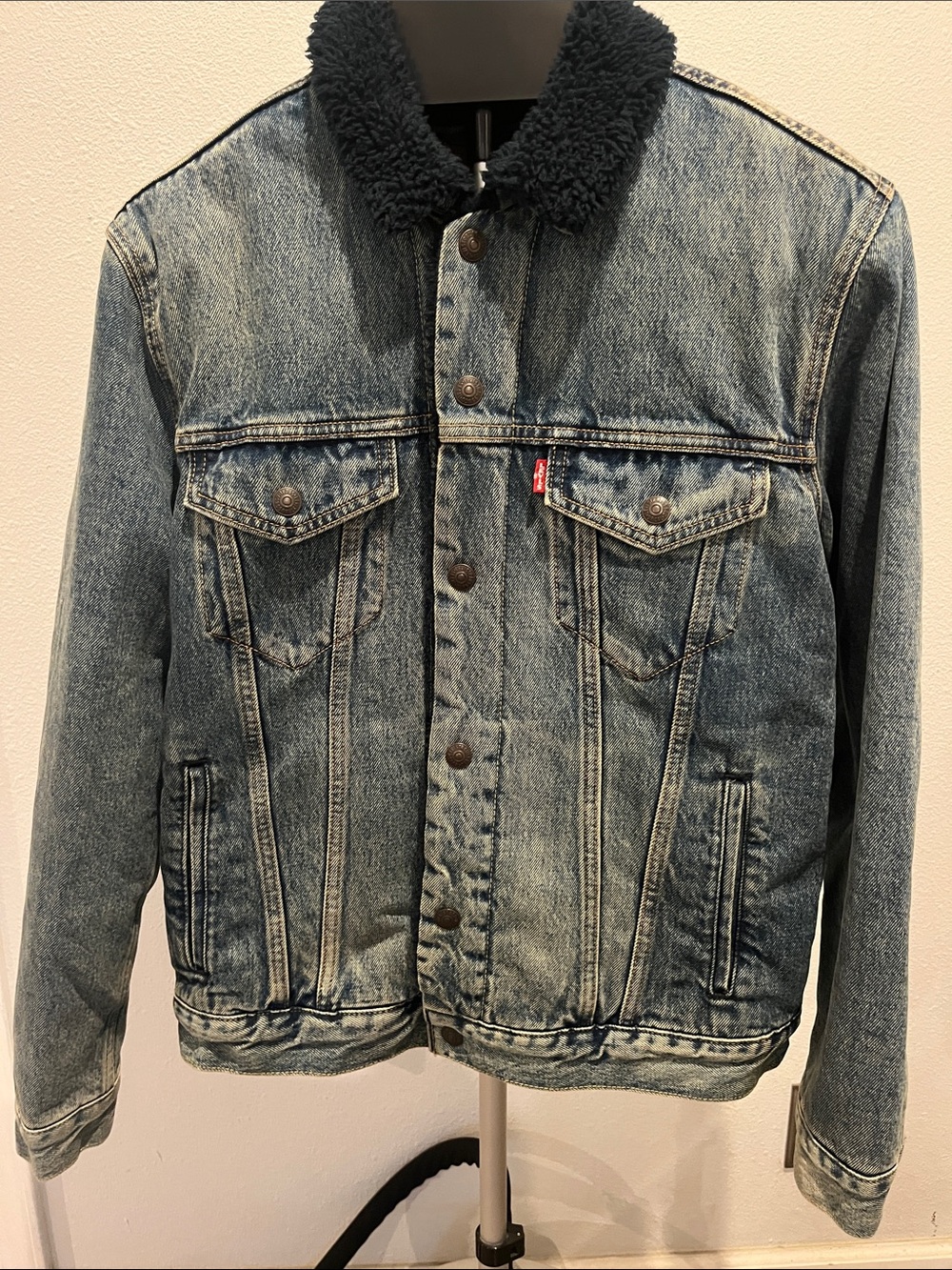 Levi's Light Blue Denim Jacket with Black Sherpa Lining